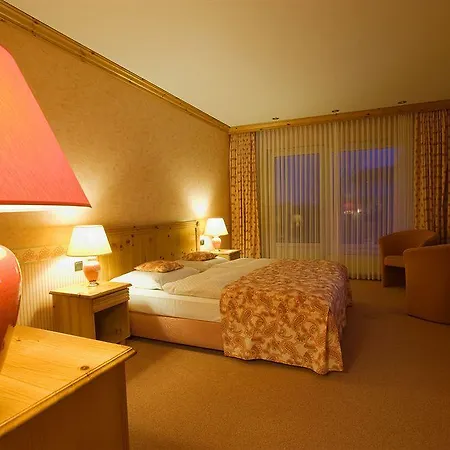 Golfresort Semlin 4* راتينو