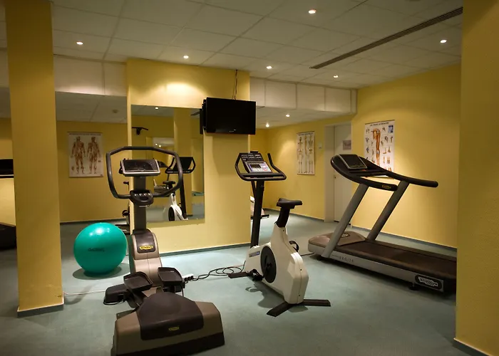 فندق Golfresort Semlin 4*