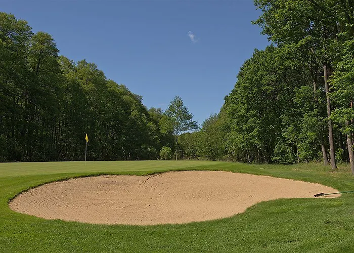 فندق Golfresort Semlin راتينو